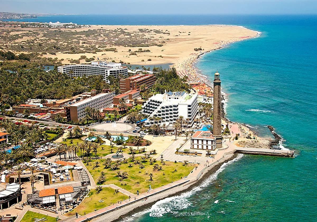 Faro de Maspalomas lighthouse and Meloneras seafront, Gran Canaria